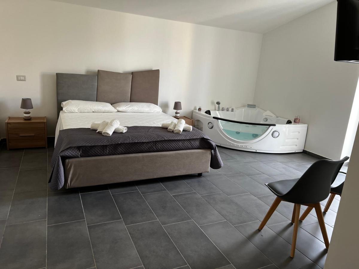 Habitat Luxury Suites Bellona Kültér fotó