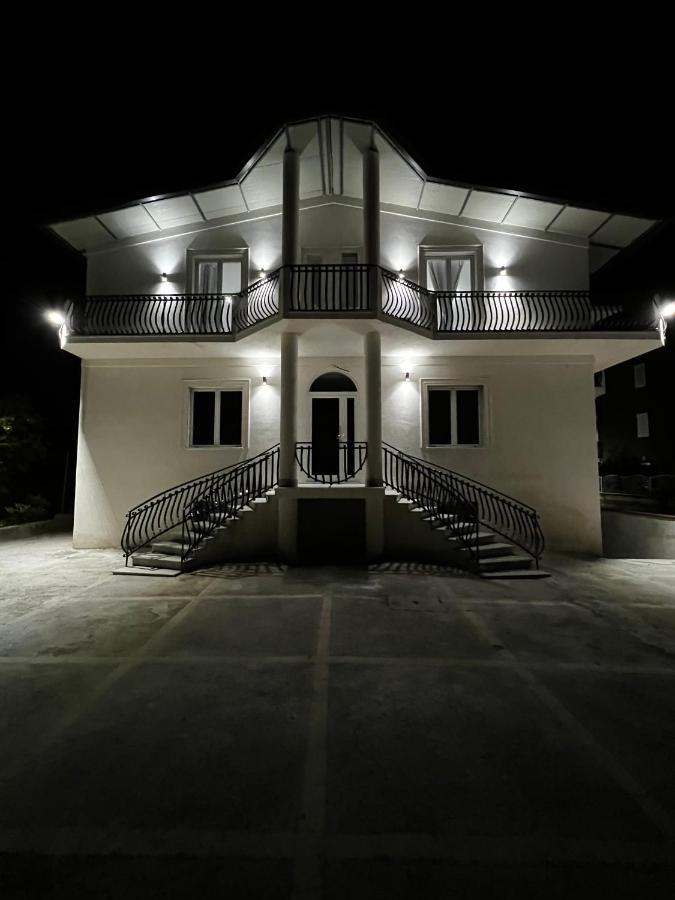 Habitat Luxury Suites Bellona Kültér fotó
