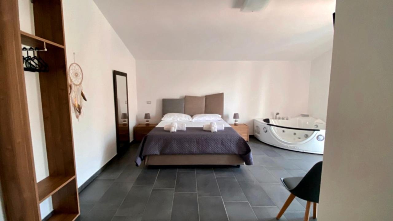 Habitat Luxury Suites Bellona Kültér fotó